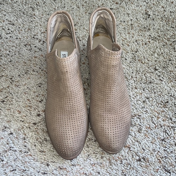 Steve Madden Kolina 6.5 Bootie Boots Sandy Tan Color - Picture 5 of 6